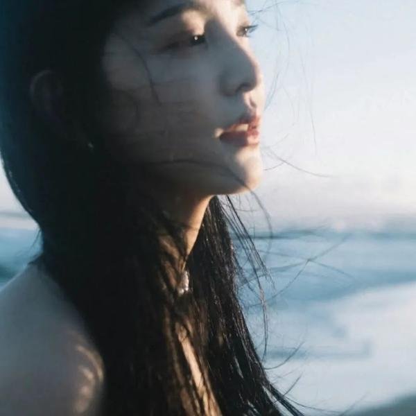 梦露世界 海报
